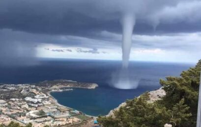 Ρόδος: Γιγαντιαίοι Υδροστρόβιλοι στο νησί- απίστευτες εικόνες