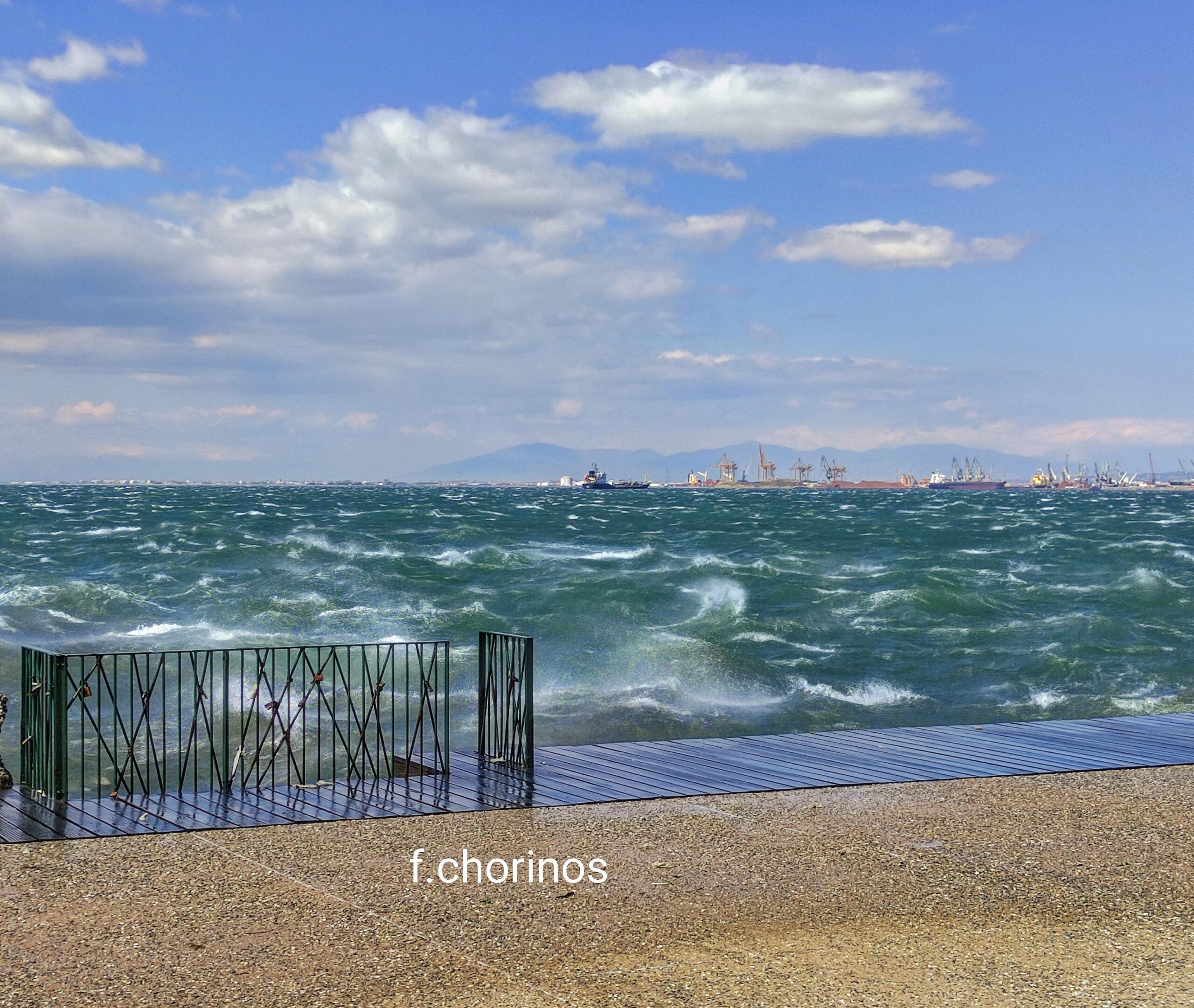 Θεσσαλονίκη: Επιστέφει ο Βαρδάρης – κρύο