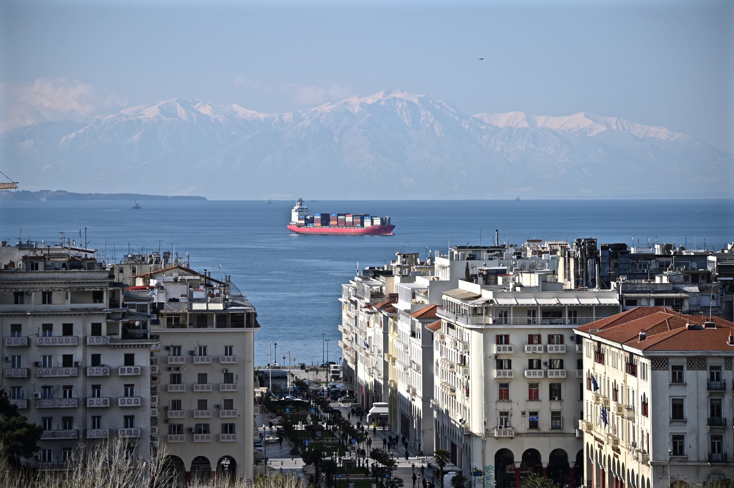 Θεσσαλονίκη: Κοπάζει ο βαρδάρης το απόγευμα